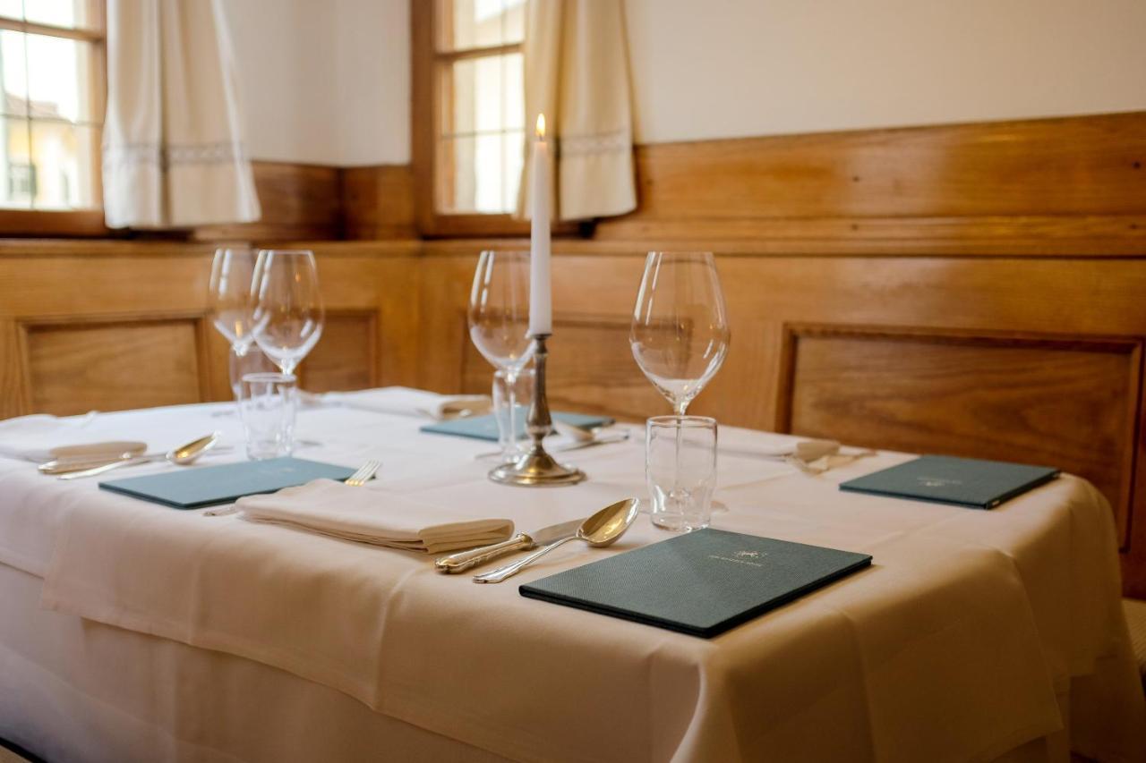 Weisses Roessl Hotel Caldaro Luaran gambar